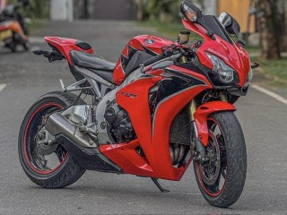 honda-cbr-1000rr