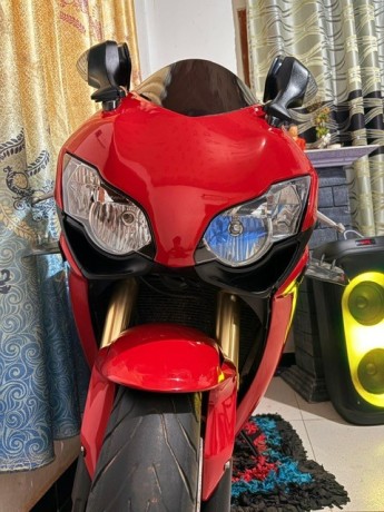 honda-cbr-1000rr-big-4