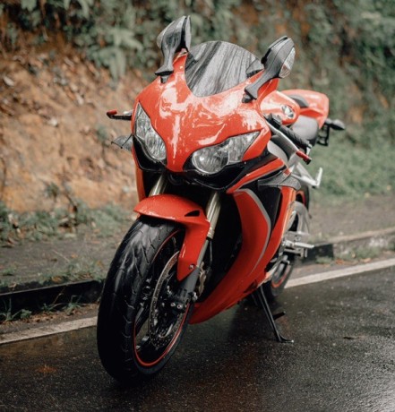 honda-cbr-1000rr-big-3
