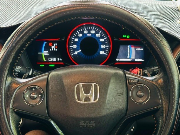 honda-vezel-2015-big-4