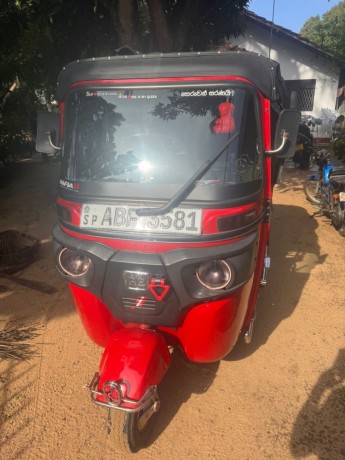 bajaj-4-stroke-threewheel-big-4