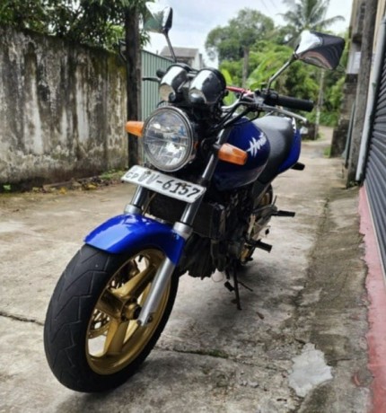 honda-hornet-250-2010-big-3