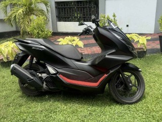 honda-pcx-2022