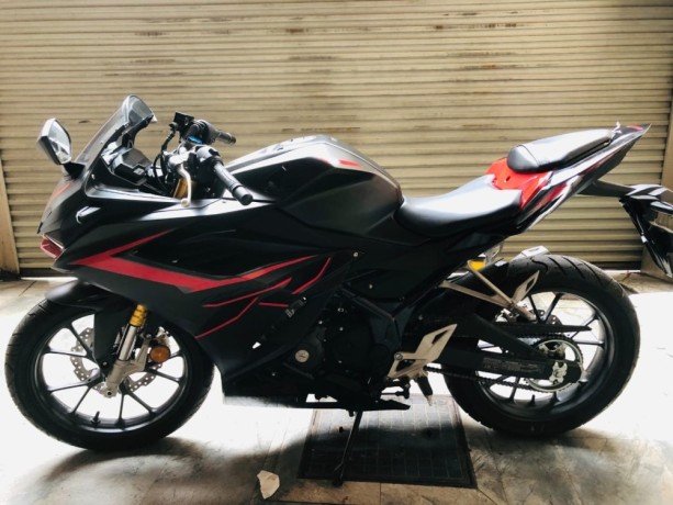 honda-cbr-150-2024-big-4