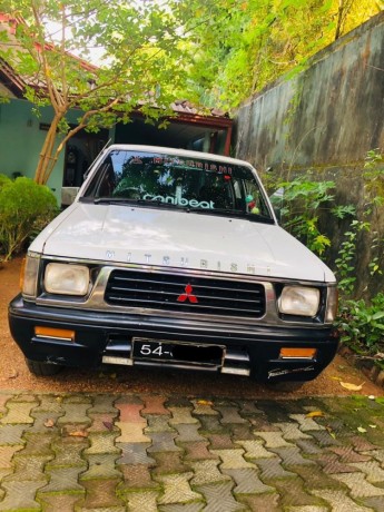 mitsubishi-l200-big-0