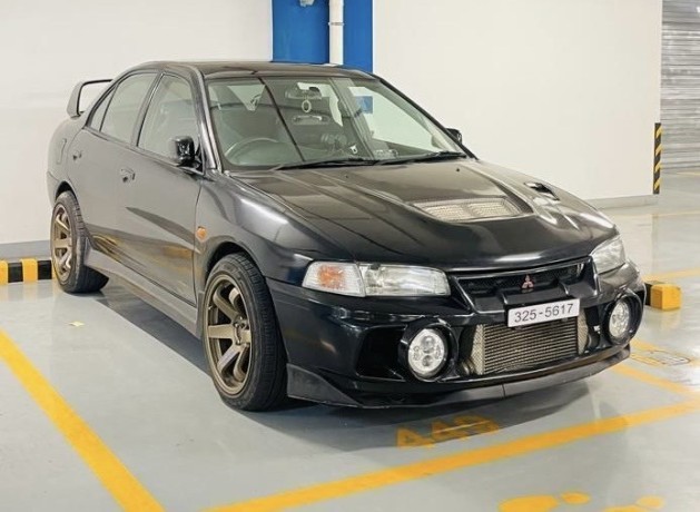 mitsubishi-evo-4-big-0