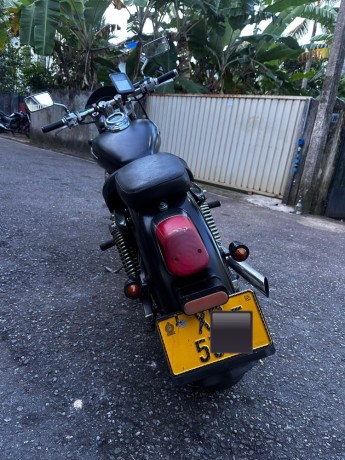 honda-magna-250-registered-big-2