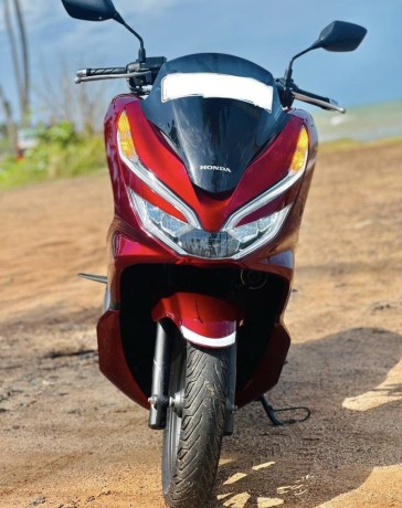honda-pcx-big-2