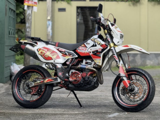 suzuki-drz-400sm-k8-2008