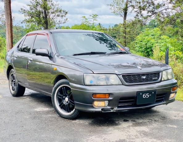 nissan-bluebird-su14-big-1
