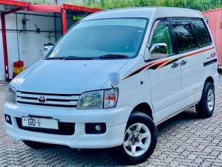 toyota-townace-noah