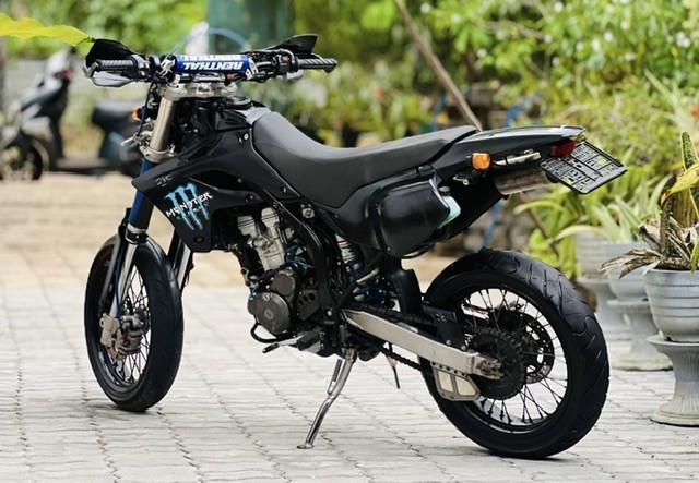 kawasaki-d-tracker-250-d2-big-1