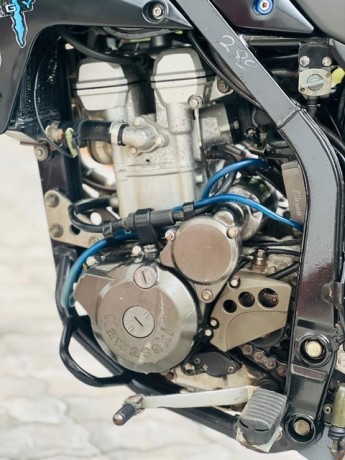 kawasaki-d-tracker-250-d2-big-2