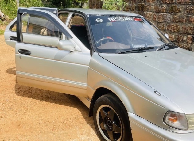 nissan-sunny-b13-big-2