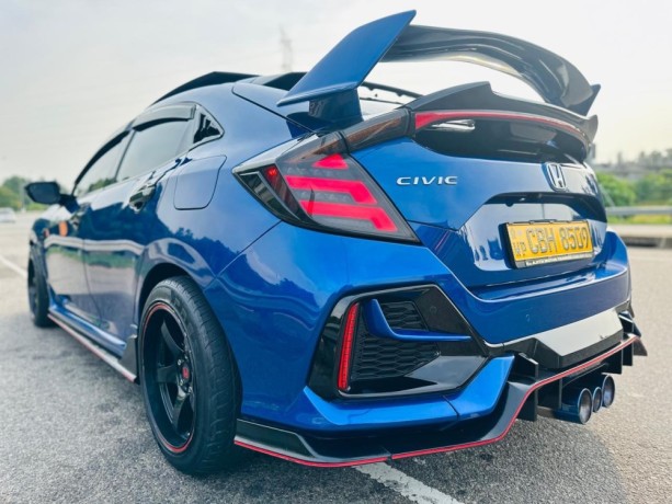 honda-civic-2019-big-4