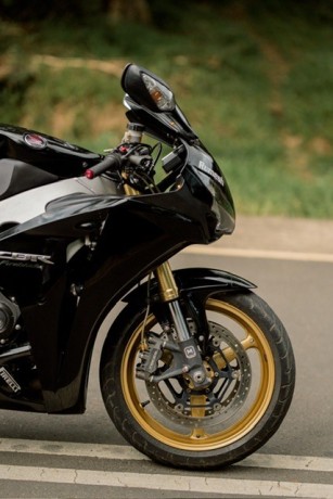honda-cbr-1000rr-big-3