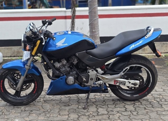 honda-hornet-250-ch115-big-0