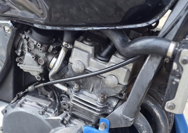 honda-hornet-250-ch115-big-3