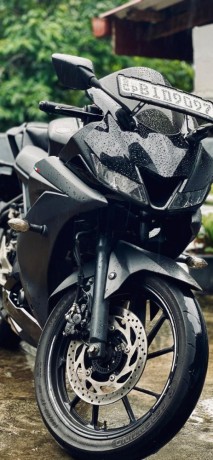 yamaha-r15-2019-big-4