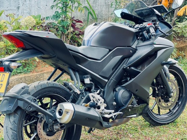 yamaha-r15-2019-big-0