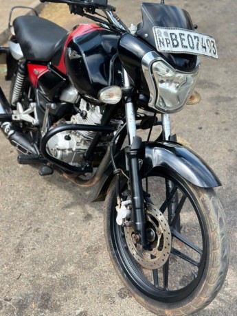bajaj-v15-2017-big-1