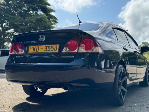 honda-civic-fd3-hybrid-big-1