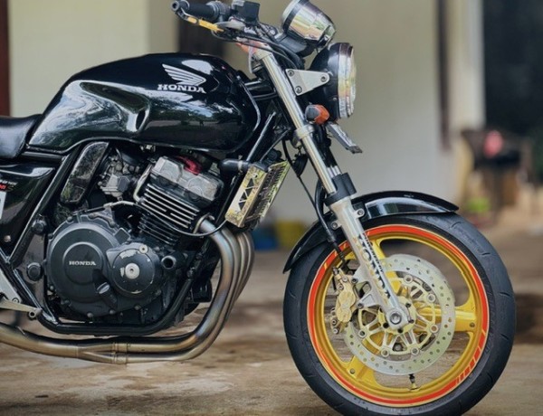 honda-cb4-registered-big-3