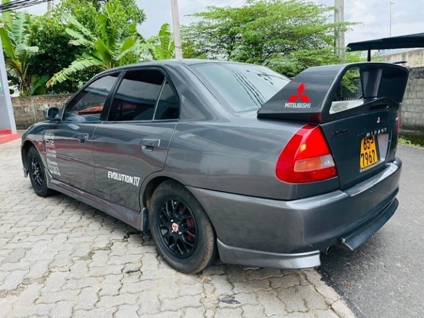 mitsubishi-lancer-ck8-big-3