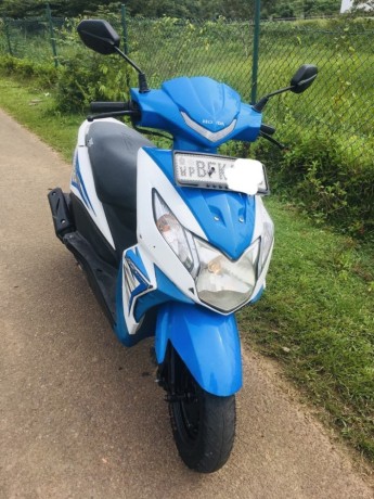 honda-dio-2017-big-0