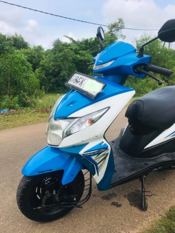 honda-dio-2017-big-1
