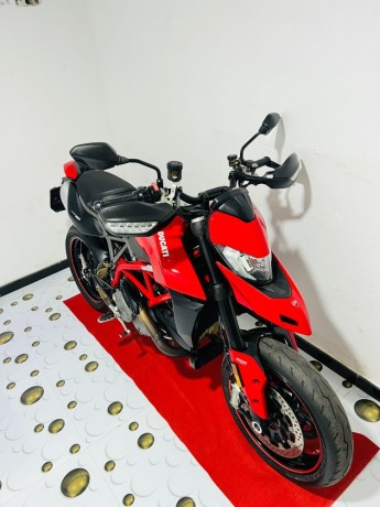 ducati-hypermotard-950-2020-big-2