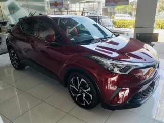 toyota-chr-ngx-10-2018