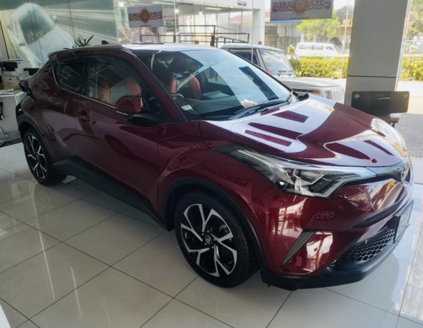 toyota-chr-ngx-10-2018-big-0