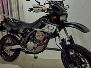 kawasaki-d-tracker-250