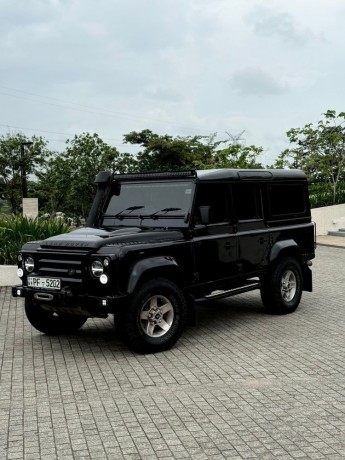 landrover-defender-110-big-1
