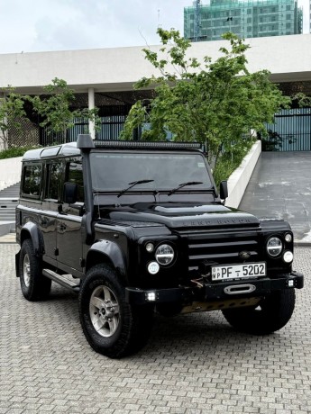 landrover-defender-110-big-3