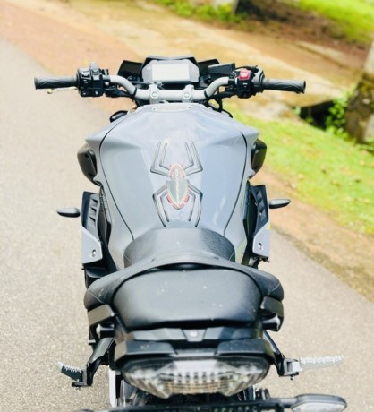 yamaha-mt10-2018-big-3