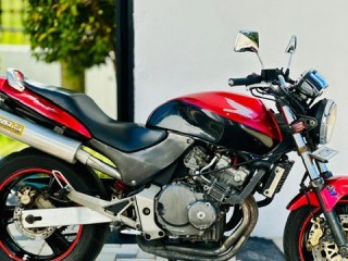 honda-hornet-250-2020