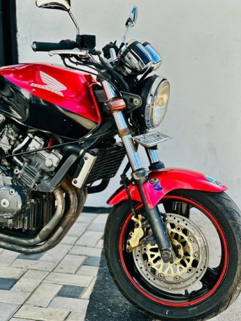 honda-hornet-250-2020-big-1