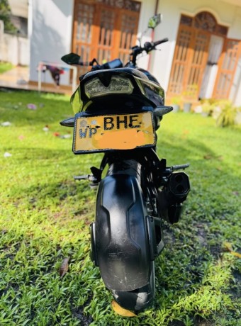 tvs-apache-200-4v-big-2