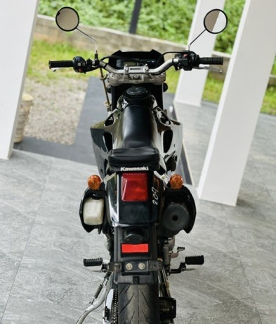 kawasaki-d-tracker-250-d2-big-1