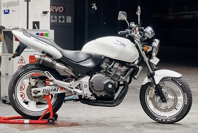 honda-hornet-250-2013-big-0