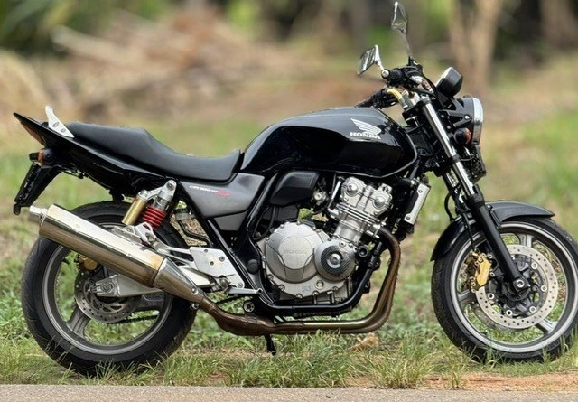honda-cb4-revo-big-0