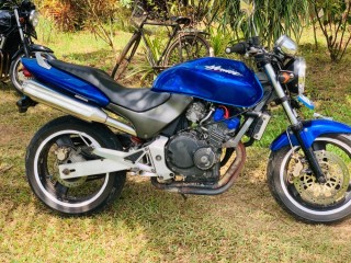 honda-hornet-250-2017