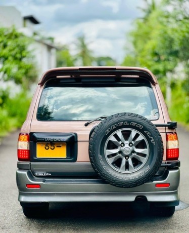 toyota-landcruiser-shara-100-series-big-2