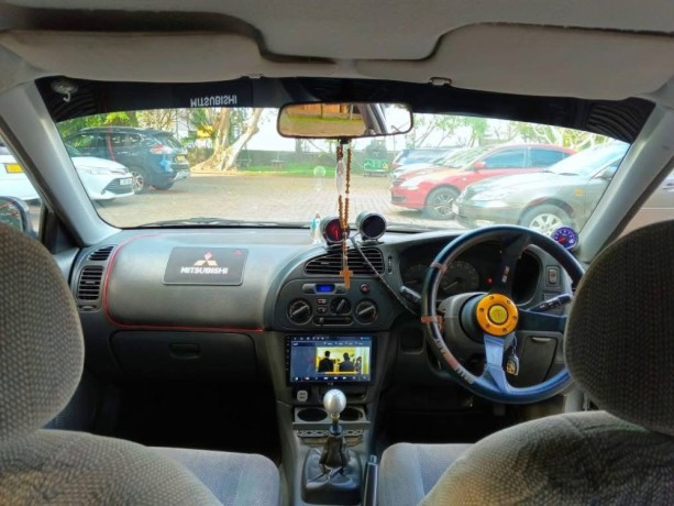 mitsubishi-lancer-ck2-big-2