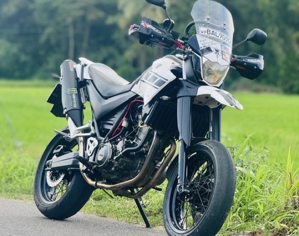 yamaha-xt-660-registered-big-4
