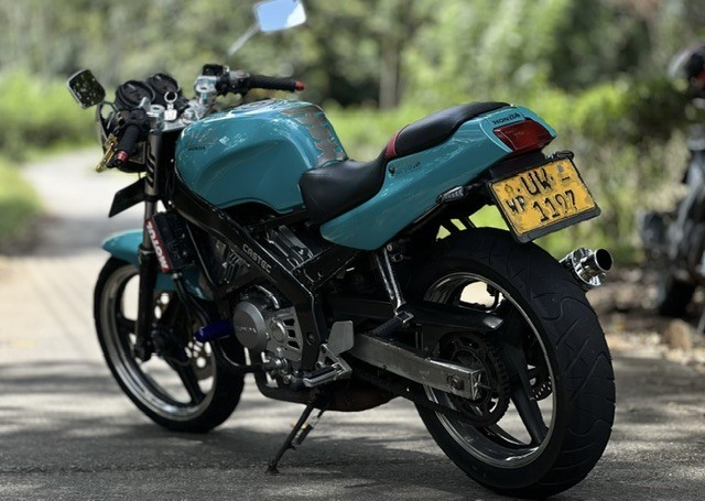 honda-spada-250-registered-big-1