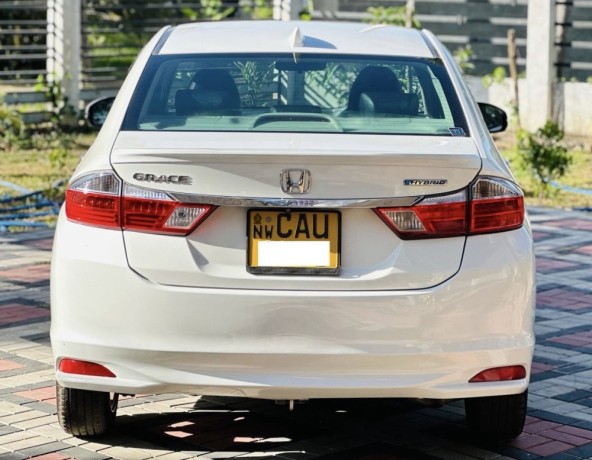 honda-grace-2017-big-2