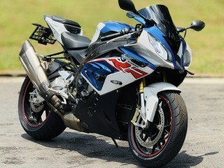 bmw-s1000rr-2018